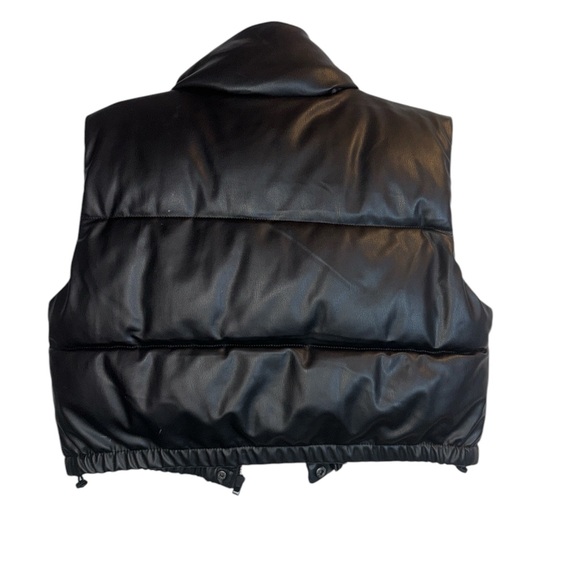 Zara Women’s Puffer Vest Size Medium - Picture 2 of 5